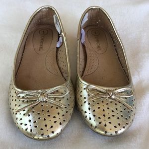Girls gold laser cut Slide on - size 1
